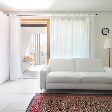 Luxury Apartment Con Terrazza, Palestra, Cowork & Box Privato Милан Экстерьер фото